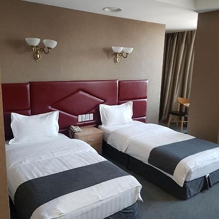 J Hotel Ułan Bator Zewnętrze zdjęcie