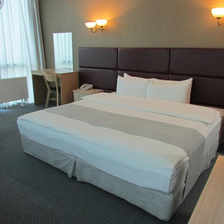 J Hotel Ułan Bator Zewnętrze zdjęcie