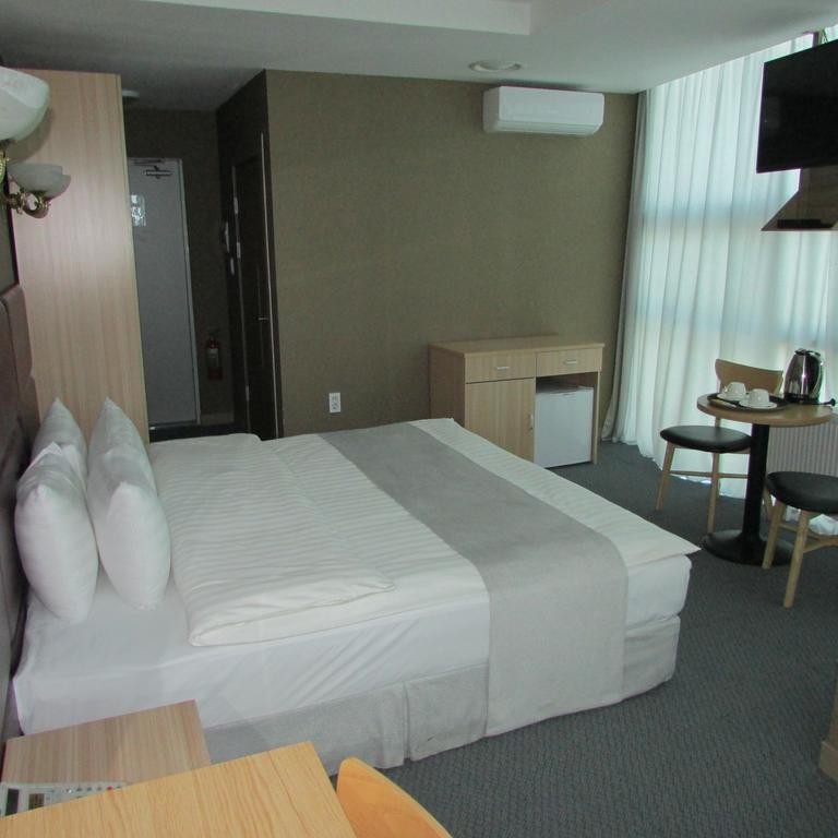 J Hotel Ułan Bator Zewnętrze zdjęcie